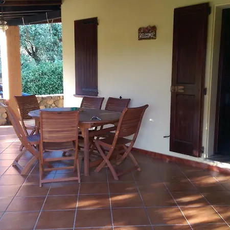 Rebecca Holiday home *